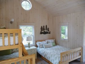 2b_Bunkie_interior