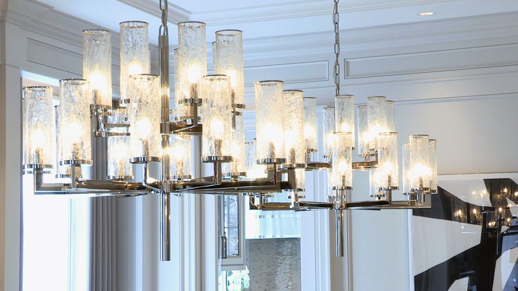 M&M_S05E07_Glen Peloso_Dining Room Lighting Tips 2