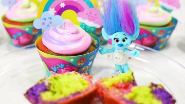 Trolls-Tie-Dye-Cupcakes