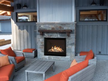 S12E03_Outdoor Fireplaces Rock