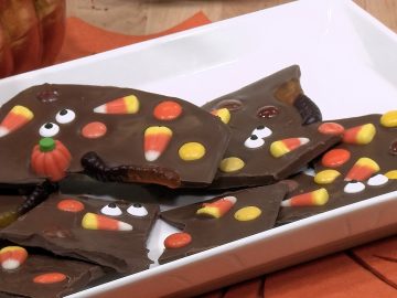 M&M_S15E01_Linda Peters_Leftover Halloween Candy