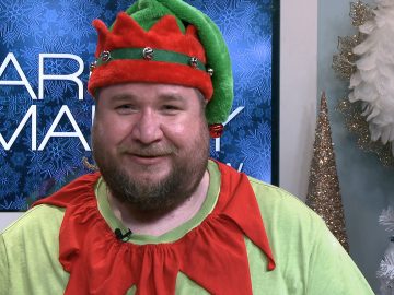 M&M_S15E06_A Visit From Tinkles The Elf