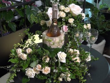 M&M_S17E07_Julia Scoubac_Rose Petal Wedding DIY