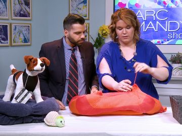 M&M_S27E11_Old Sweater Dog Bed DIY