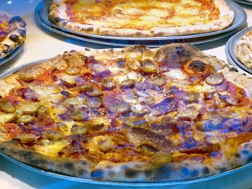 M&M_S28E10_Koray Eren_Pizza Garden’s Custom Pizzas
