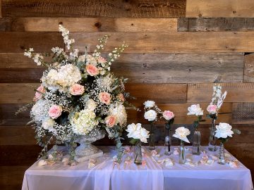 M&M_S29E05_Lori Bencak_Popular Wedding Floral Trends