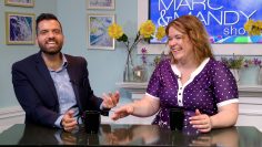 M&M_S30E06_Host Chat