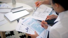 M&M_S39E03_Rawluk and Robert