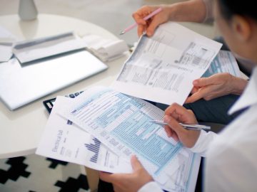 M&M_S39E03_Rawluk and Robert