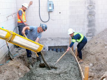 M&M_S39E10_Mix on Site