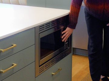 M&M_S39E11_Meme Brooks-2