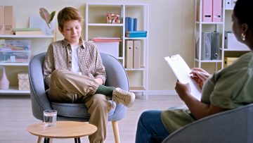 M&M_S41E04_Andrea Dixon_Child Therapy