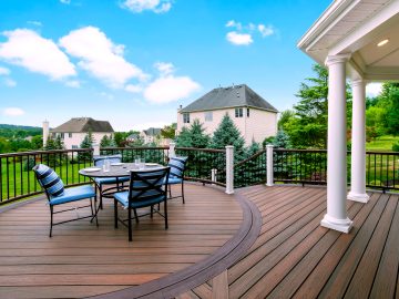 M&M_S41E04_Jay Saveall_Trex Rain Escape