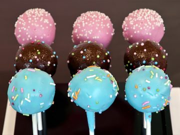 M&M_S41E12_Karolina Bell_Olivia’s Cake Pops