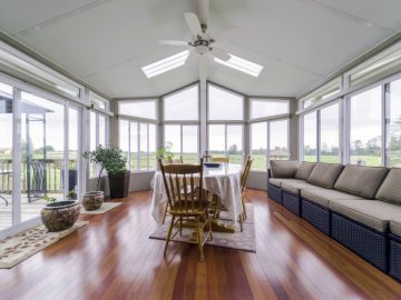 M&M_S40E03_Andrew Foote_Sunspace Sunroom Models