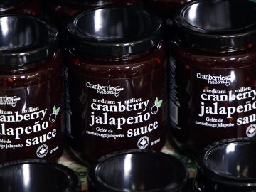 M&M_S41E11_Cranberries Naturally