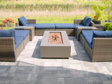 M&M_S40E08_Hamilton Green