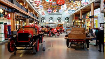 M&M_S40E08_Heritage Park