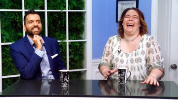 M&M_S40E08_Host Chat