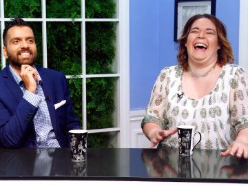 M&M_S40E08_Host Chat