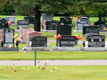 M&M_S40E11_Choice Memorial