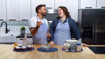 M&M_S41E01_Host Chat