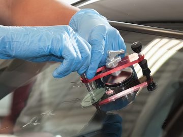 M&M_S41E08_Crystal Glass