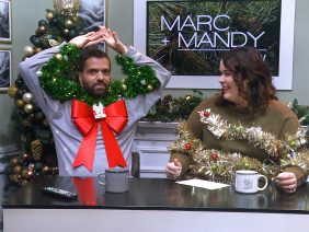 M&M_S42E02_Host Chat