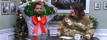 M&M_S42E02_Host Chat