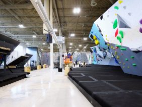 M&M_S42E07_Bolder Climbing