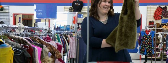 M&M_S42E08_Chris Kerr_Thrifting Fashionable Wardrobes