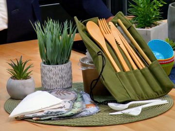 M&M_S42E08_Jules Plett_Eco Ideas for Kids School Lunches