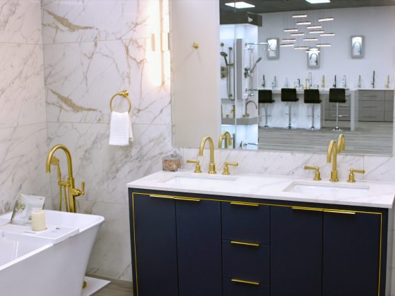 M&M_S42E08_Thiago Hara_Bathroom Renovation Tips