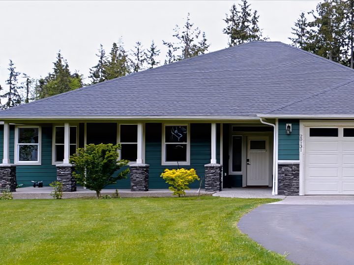 M&M_S42E10_Viktoria Fazekas_Real Estate Guide