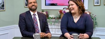 M&M_S42E12_Host Chat