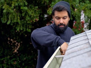 M&M_S45E01_James Hodges_Gutter Maintenance